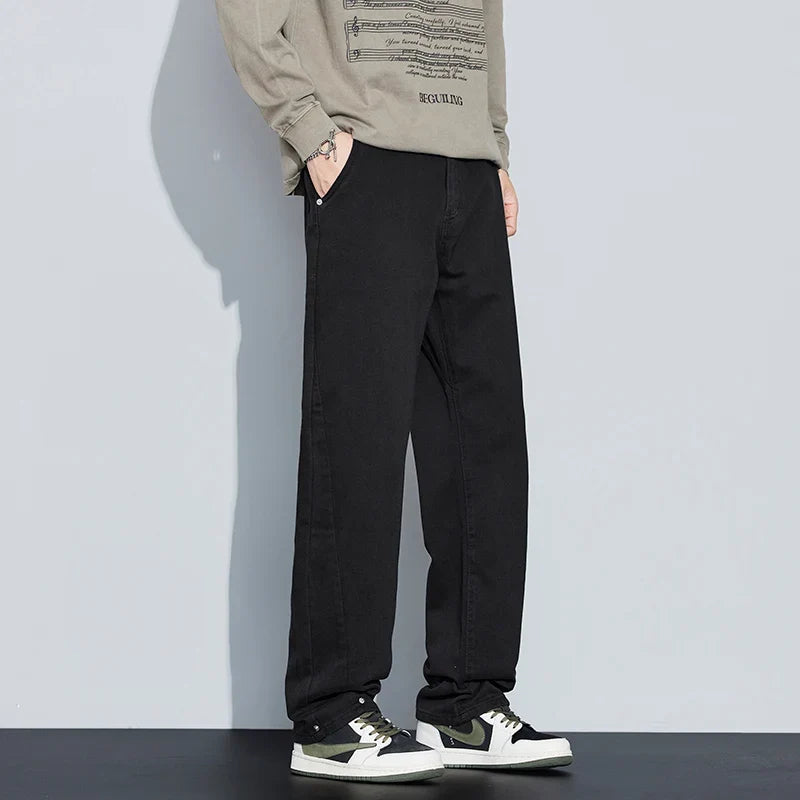 Black Straight-Leg Jeans – Minimal Everyday Street Style