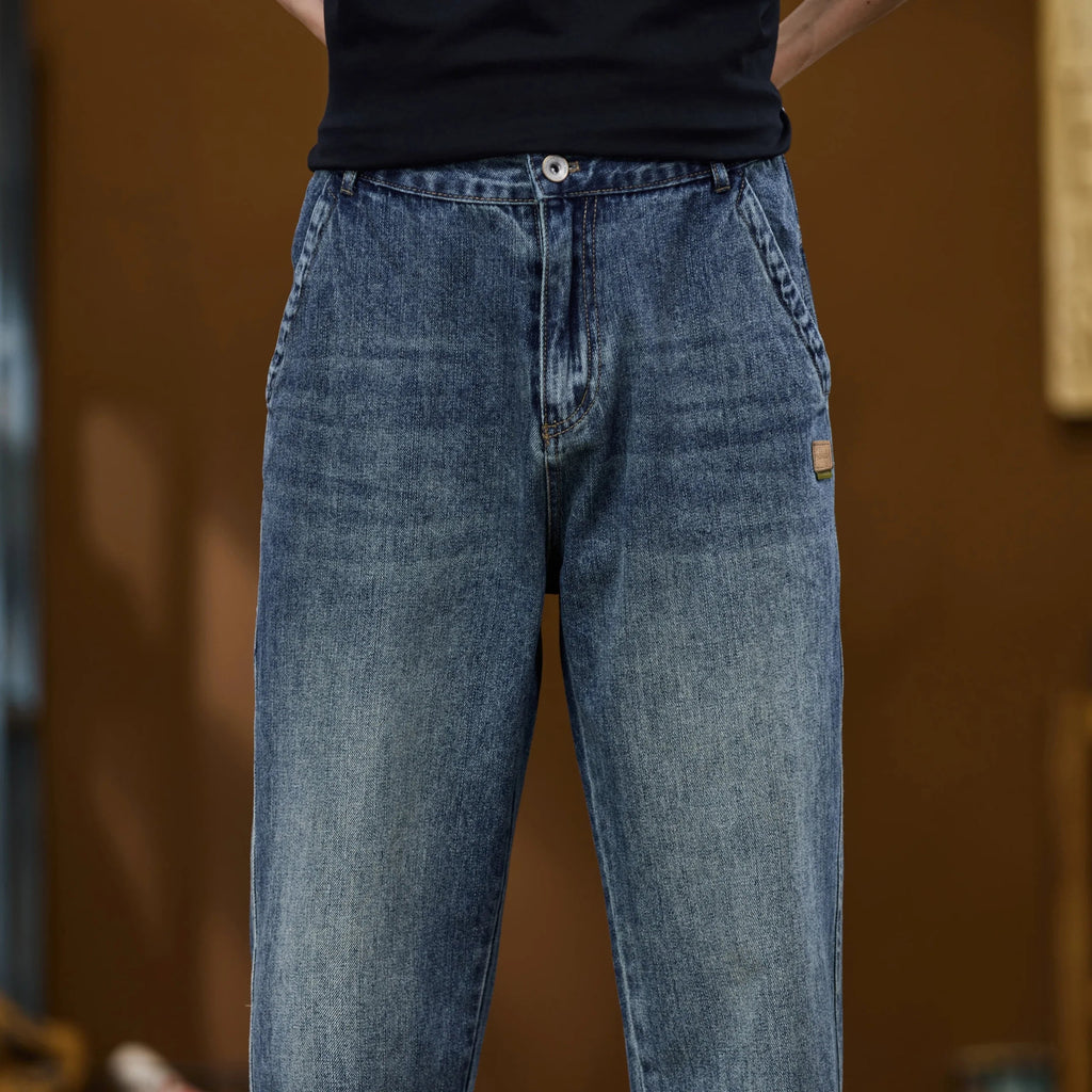 Classic Tapered Blue Jeans – Vintage Everyday Denim